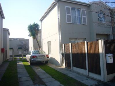 Townhouse For Sale in Kenilworth, Cape Town