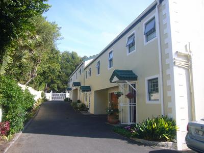 Townhouse For Sale in Diep River, Cape Town