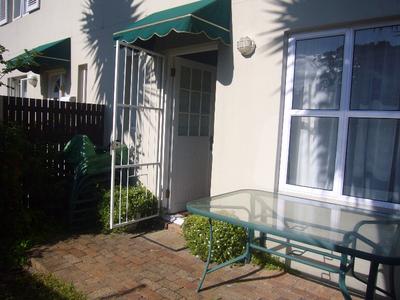 Duplex For Sale in Kenilworth, Cape Town