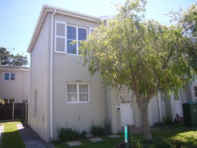 Townhouse For Sale in Kenilworth, Cape Town