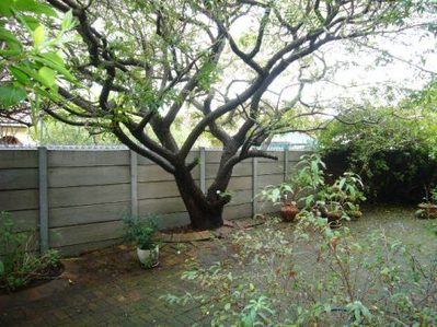 Townhouse For Sale in Claremont, Cape  Town