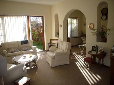 Townhouse For Sale in Harfield Village, Cape Town