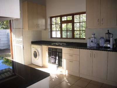 Cottage For Sale in Harfield Village, Cape Town