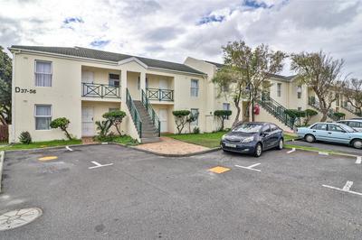 Apartment / Flat For Sale in Heathfield, Cape Town