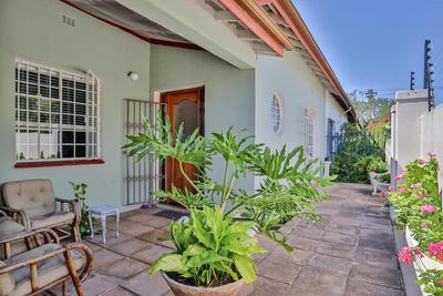 House For Sale in Rondebosch, Cape Town
